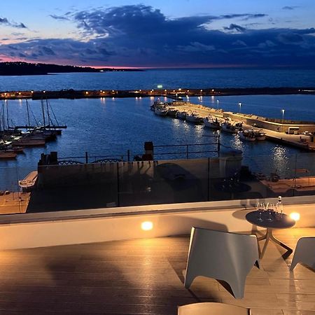 North Wind Luxury Home Весте Екстериор снимка